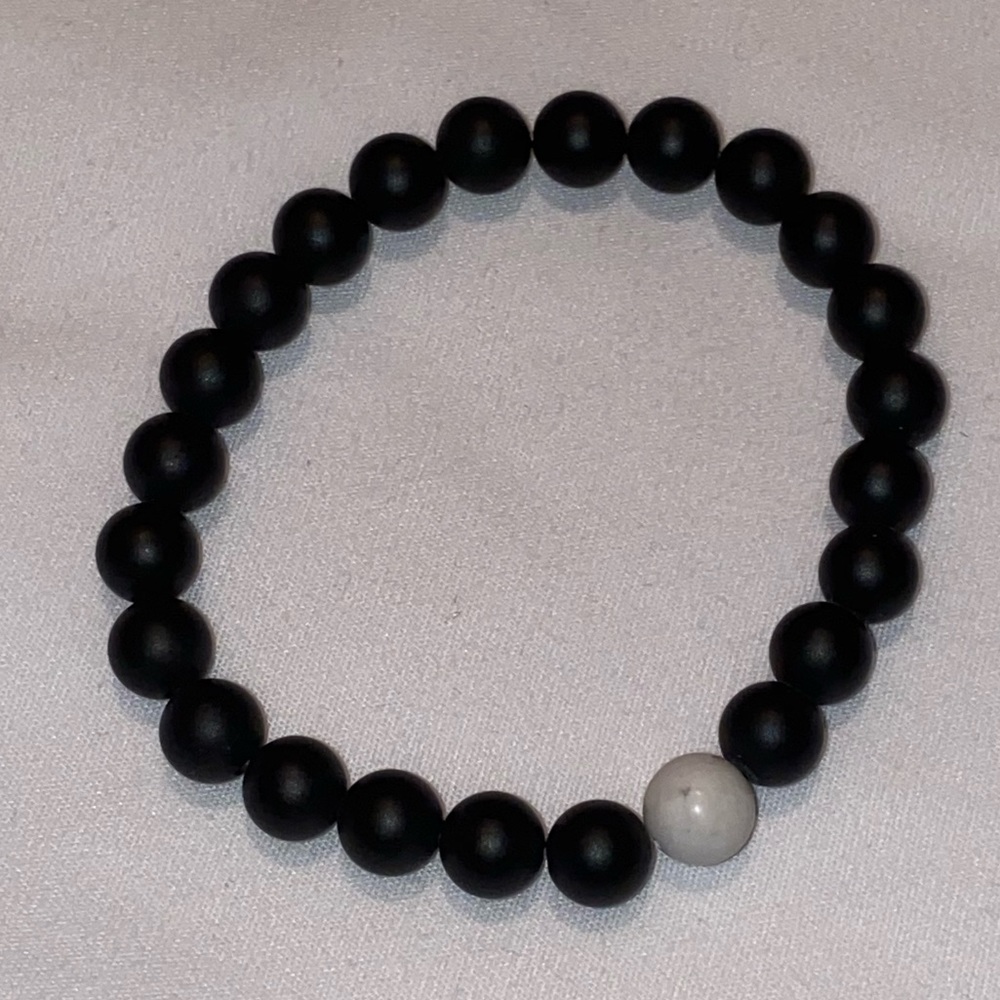 Alpha Accessory Black ‘Distance Bracelet’ - Picture 2 of 4